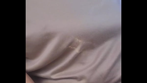 Drilling her creamy squirting pussy in the front seat of car