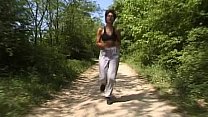Joggerin im Wald gefickt – Public Sex
