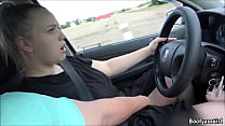 Teen with big ass gets fucked in car